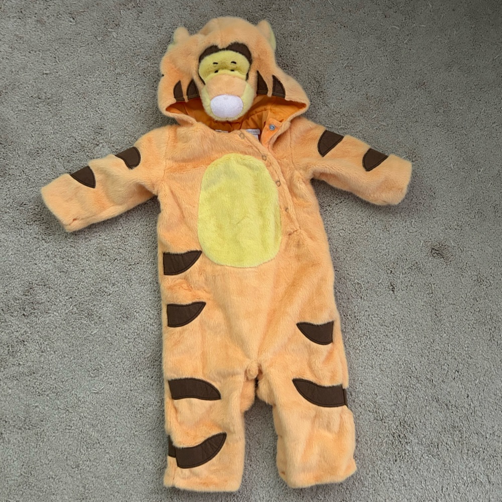 Pottery Barn Tigger Costume size 12-24 month
